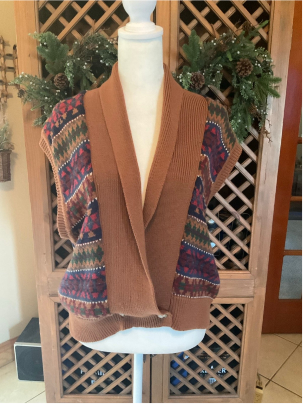 Vintage JH Collectibles Southwestern Fair Isle Vest Size Small Brown Open Front